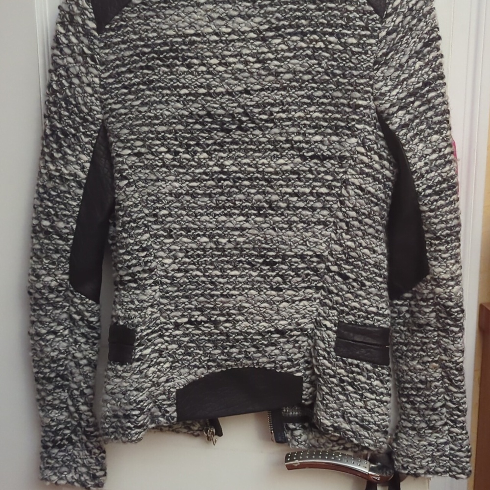 Jacket - Picture 2 of 4